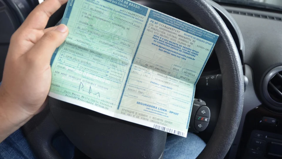 Veículos com placa final 3 tem até esta sexta para pagar IPVA com desconto