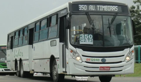 Mais de 100 passageiros são feitos reféns durante assalto a linha 350