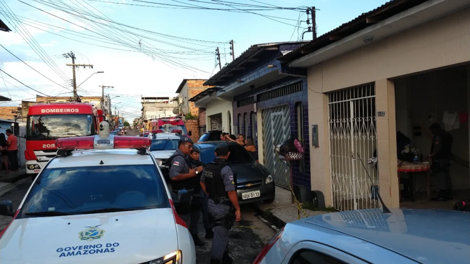 ‘Filho acorda’, diz mãe ao vê-lo morto por asfixia em incêndio no Alvorada