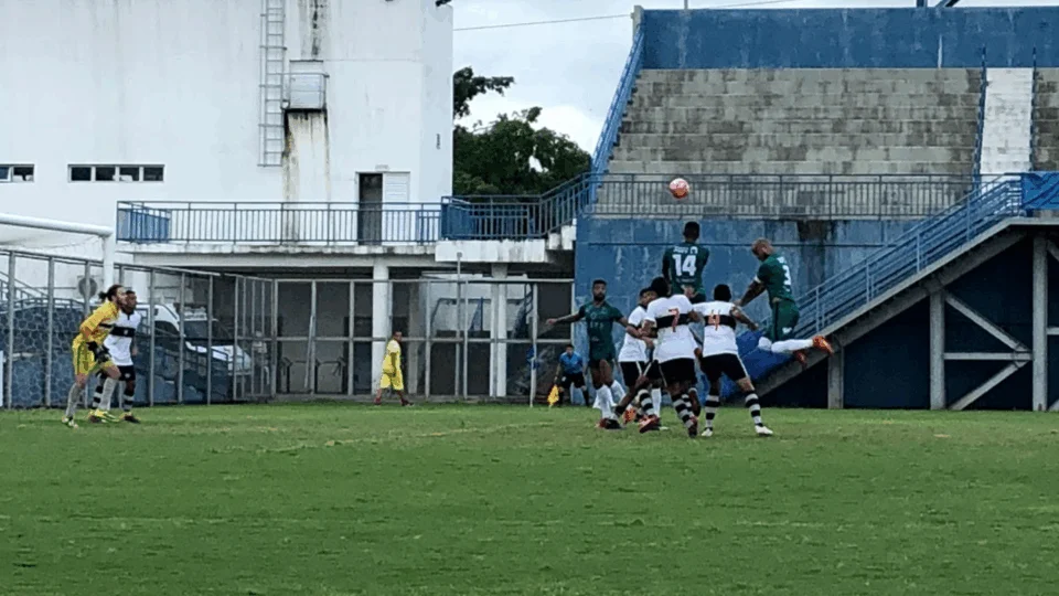 Manaus Futebol Clube vence Rio Negro e continua invicto no Amazonense