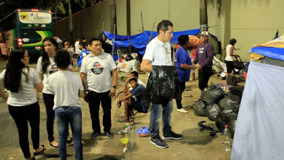 Ação entre órgãos acolhe grupo prioritário de venezuelano da rodoviária