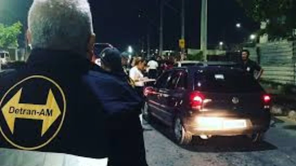 Detran – AM multa 21 motoristas por embriaguez durante fim de semana