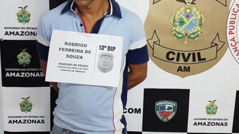 Polícia prende homem por tráfico de drogas na zona norte