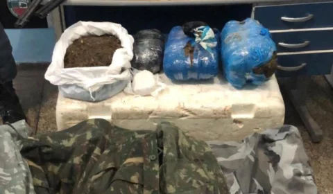 PC e PM deflagram ação em Coari e apreendem armas, munições, drogas e lancha pertencentes a “piratas”