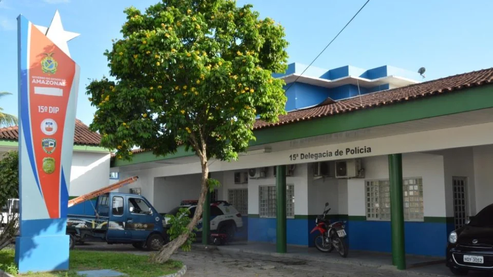 Polícia Militar prende sete e apreende menor, durante operação em Manaus