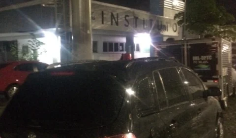 Homem é detido no IML suspeito de aliciar clientes para funerárias