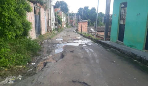 Confira o quadro de cidadania na rua alameda Bom Jardim no bairro Novo Israel