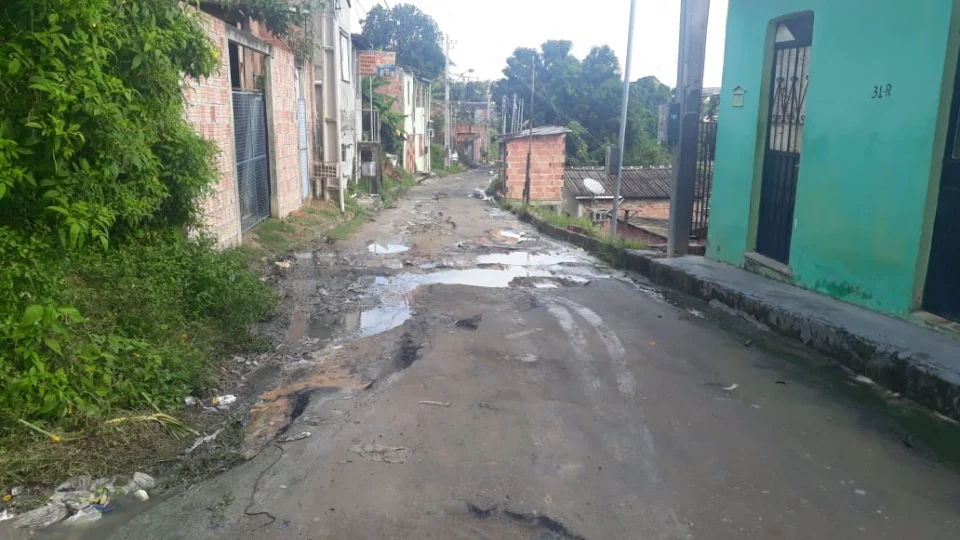Confira o quadro de cidadania na rua alameda Bom Jardim no bairro Novo Israel