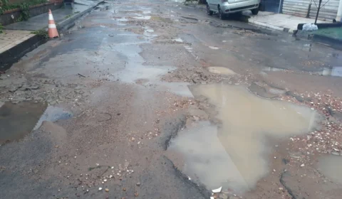 Ruas do Conjunto Osvaldo Frota estão em estado de abando, principalmente a rua 18