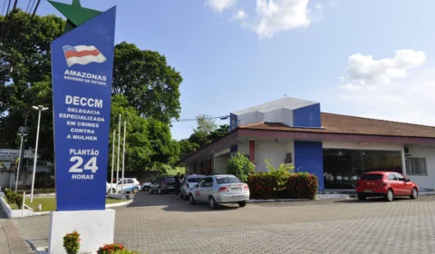 Mulher tem olho perfurado por companheiro em Manaus