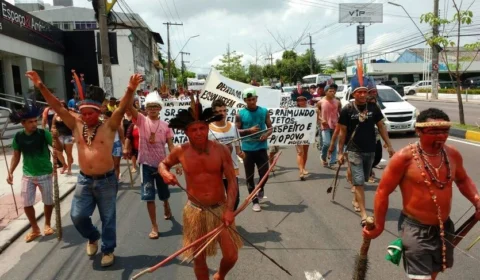 Indígenas fazem manifestação na Aleam contra a extinção da Sesai