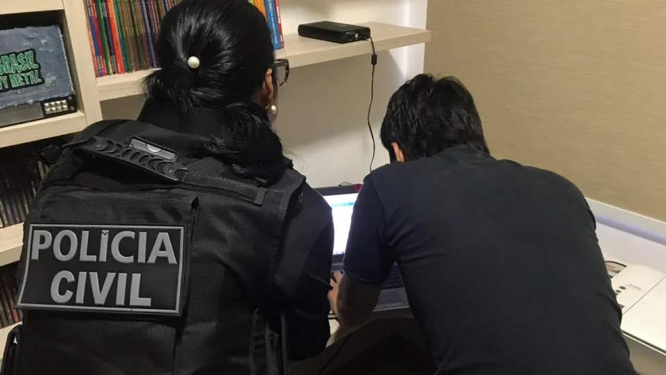 Polícia deflagra operação contra abuso e exploração sexual infantil em Manaus