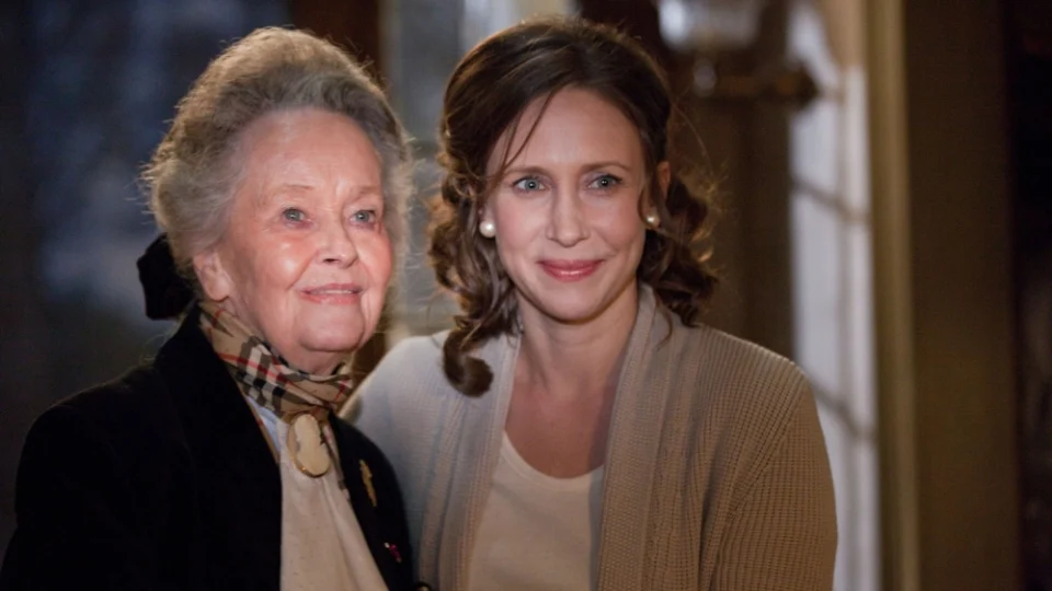 Morre aos 92 anos a demonologista que inspirou a franquia “Invocação do Mal”