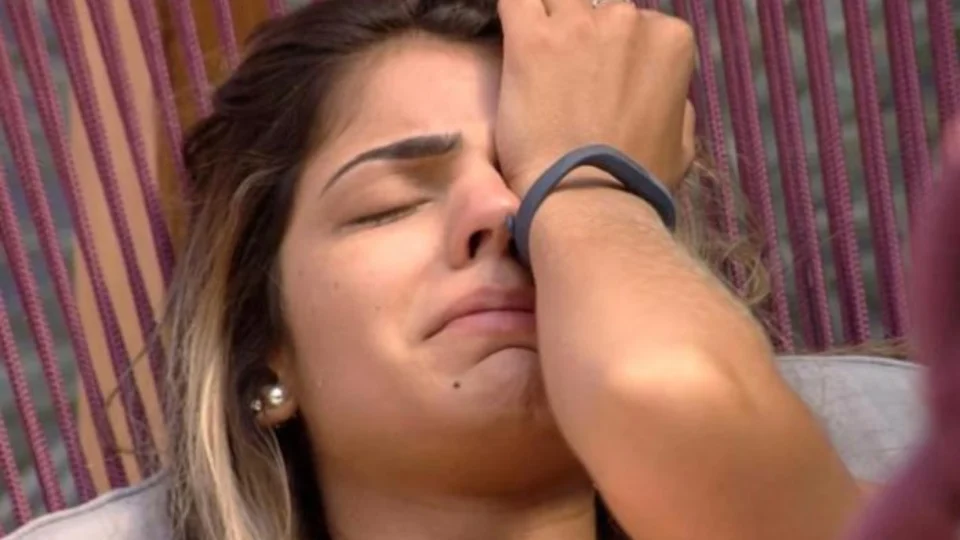 Após agredir participante, Hariany é expulsa do BBB19
