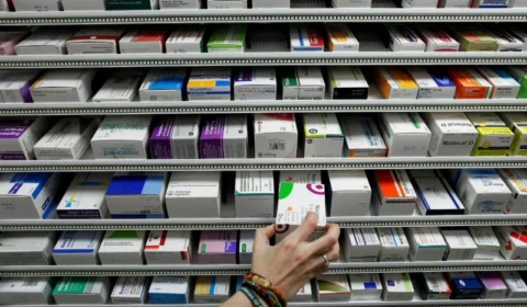 Ibuprofeno e Cetoprofeno podem agravar infecções; entenda