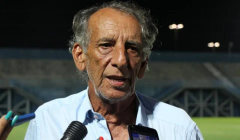 ‘Sou trabalhador e respeito a decisão do clube’, revela Lana sobre acusação de ir contra o Naça