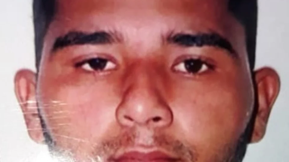 Familiares procuram jovem que desapareceu no bairro de Flores, em Manaus