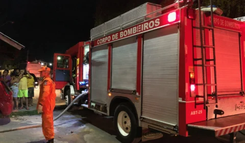 Bombeiros controlam incêndio em casa no bairro Betânia e evitam tragédia