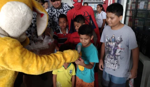 Ação social no domingo de Páscoa atende comunidade da zona Norte de Manaus