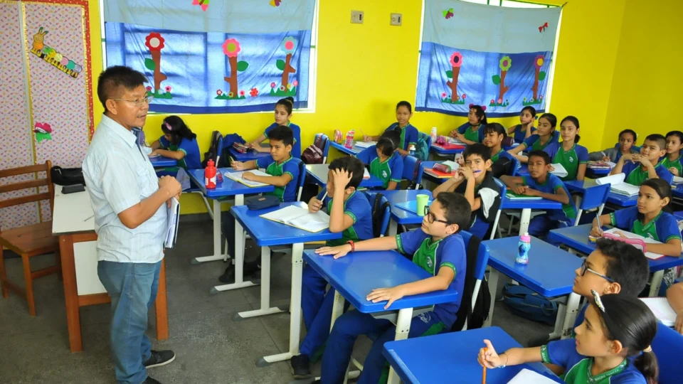 Seduc-AM abre edital para bolsistas do Programa de Apoio à Implementação da BNCC