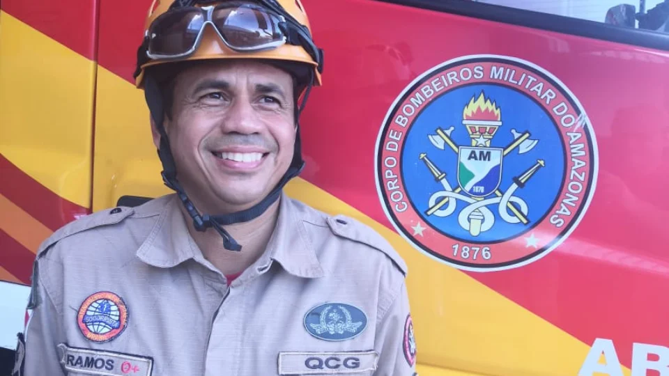 Bombeiro salva mulher em trabalho de parto em rua do bairro Parque 10