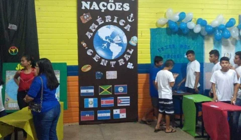 Alunos de escola pública apresentam o tema ”Venezuela” em feira no AM