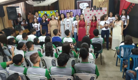 Alunos de escola estadual no Careiro da Várzea realizam o projeto ‘Café literário’