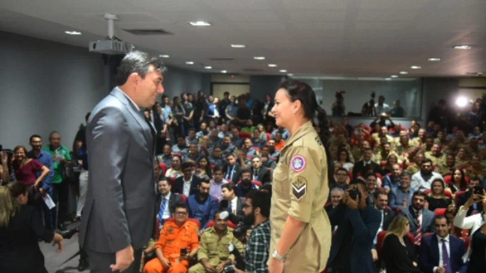 Mais de 80 bombeiros militares são promovidos por Wilson Lima em Manaus