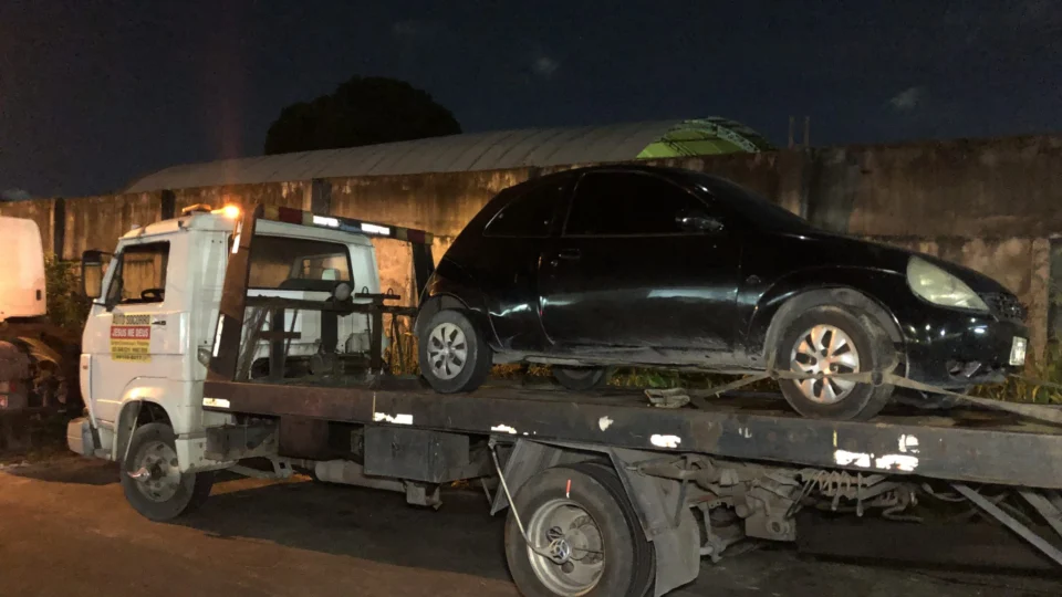 Assaltante invade casa de microempresário e rouba carro, dinheiro e pertences