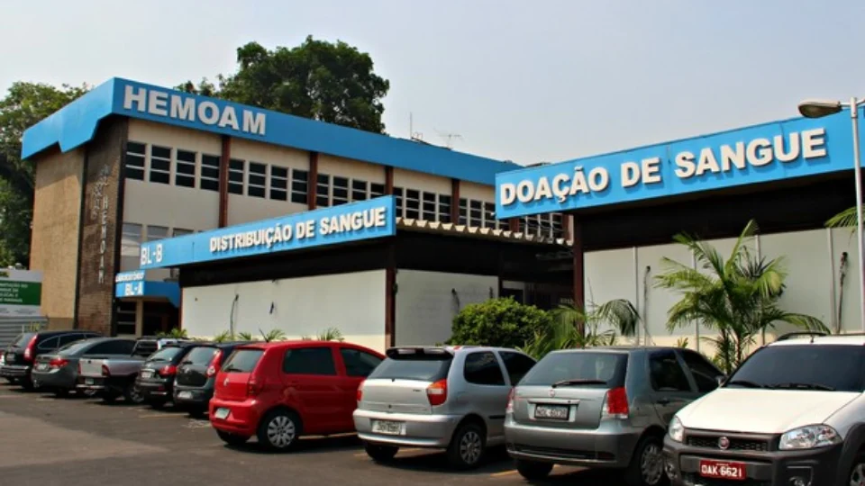 Hemoam convoca doadores de sangue O+ para doação urgente