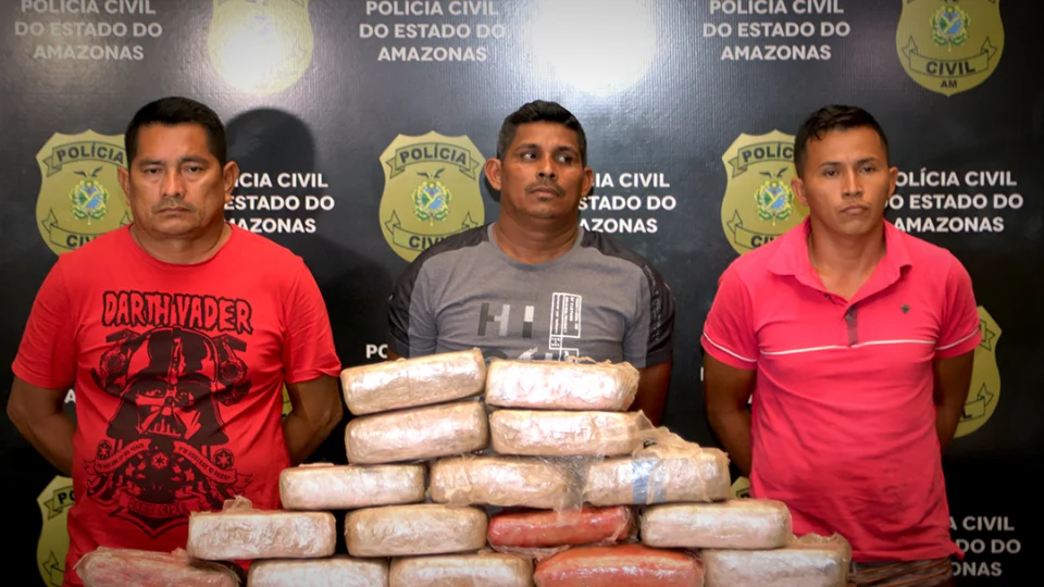 Traficantes são presos com 30 kg de drogas no Centro de Manaus