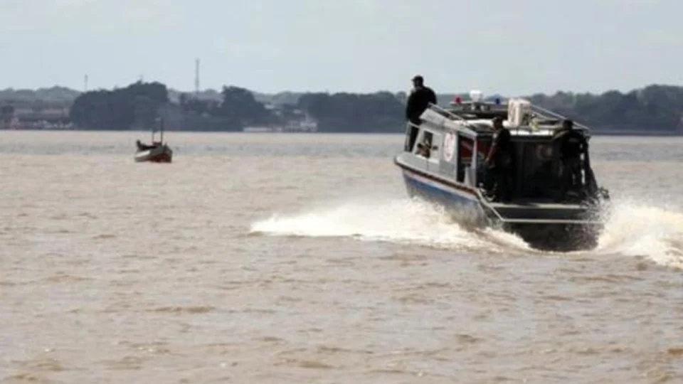 Após naufrágio de canoa, criança  desaparece no Rio Solimões