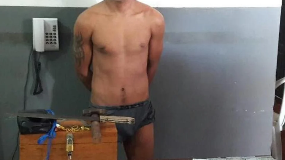 Idosa é agredida com três marretadas e têm mais de 5 mil roubados; o suspeito foi preso