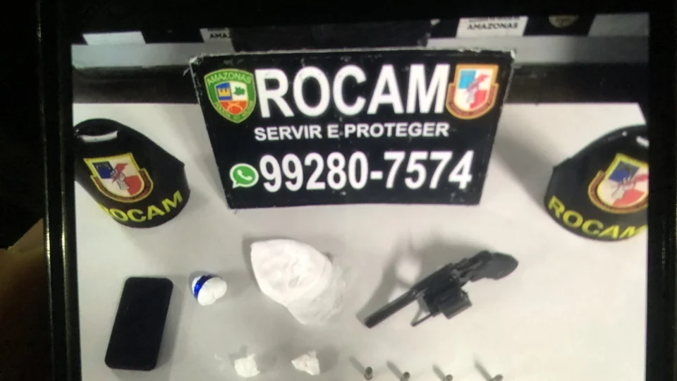 Homem é preso pela Rocam portando armas ilegais, munições e cocaína