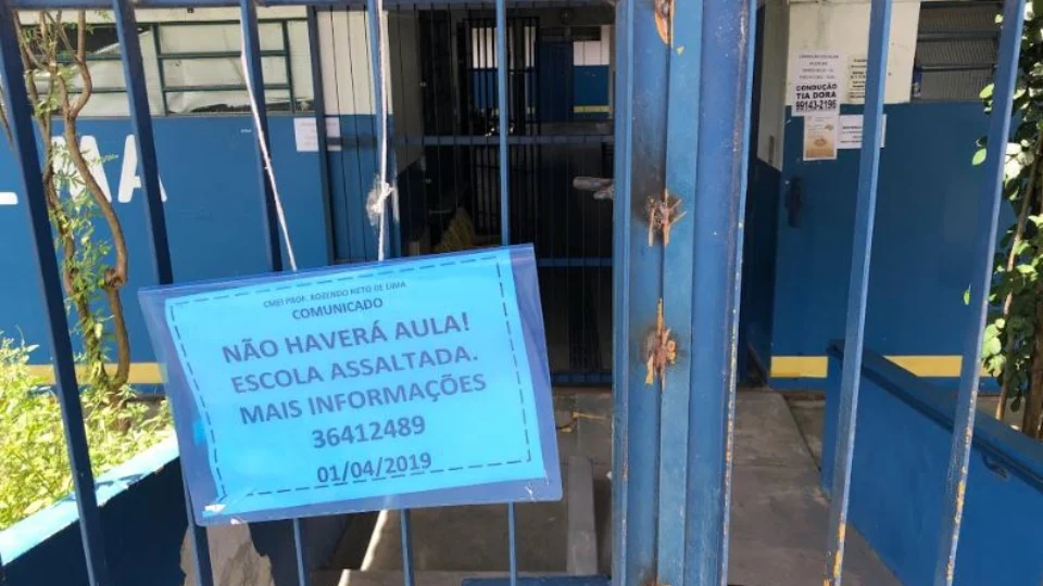 Assaltantes invadem escola municipal pela 2ª vez, no conjunto Boas Novas
