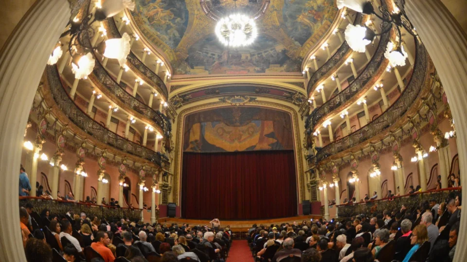 Teatro Amazonas apresenta ‘Pagovam’, espetáculo inédito de pagode