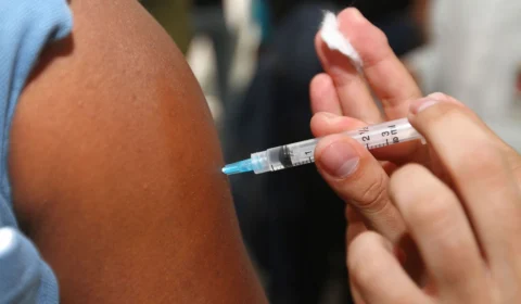 Mais de 55 mil pessoas foram vacinadas no AM, afirma Ministério da Saúde