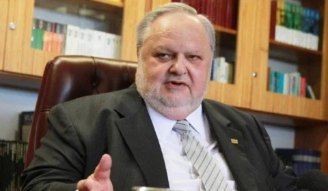 Relator do caso Triplex vota a favor da redução de pena do ex-presidente Lula