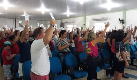 SINTEAM decide pelo fim da greve e encaminhará  proposta de aulas para a SEDUC