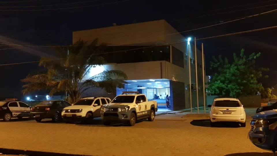 Pai é preso suspeito de espancar a filha de 17 anos