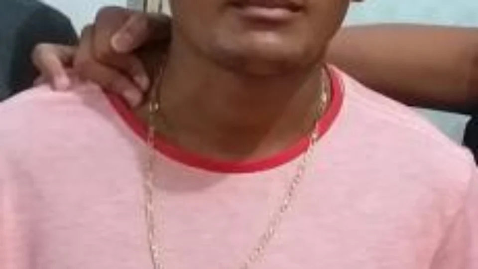 Tia procura sobrinho com deficiência que está desaparecido há 5 dias em Manaus