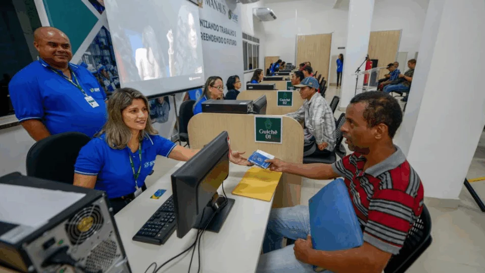 Desempregado? Setrab oferta 12 vagas de emprego nesta sexta-feira (10); confira