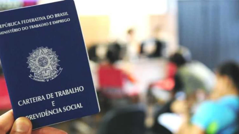 Sem emprego? Setrab oferece 74 vagas nesta terça-feira (28); confira