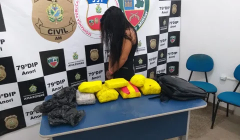 Jovem é presa com 8 kg de drogas em Anori, no AM