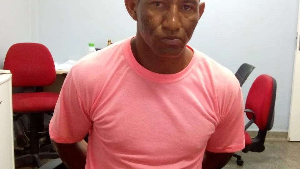 Homem é preso após matar jovem a tiros no Colônia Antônio Aleixo