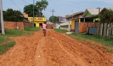 Justiça determina que Prefeitura de Envira conclua obras em ruas do município
