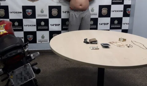 11 pessoas são presas com drogas, munições e armas em Manaus
