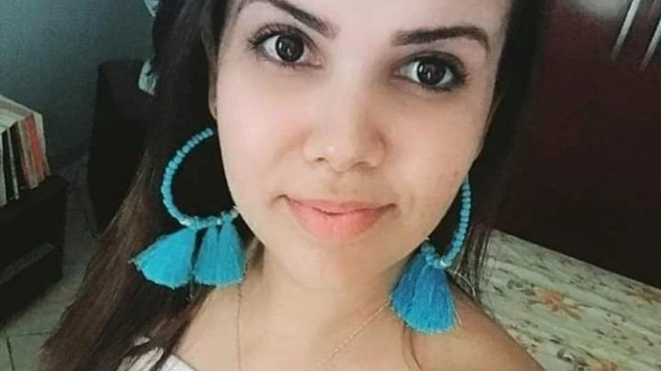 Ladrões matam mulher a marteladas enquanto a vítima dormia