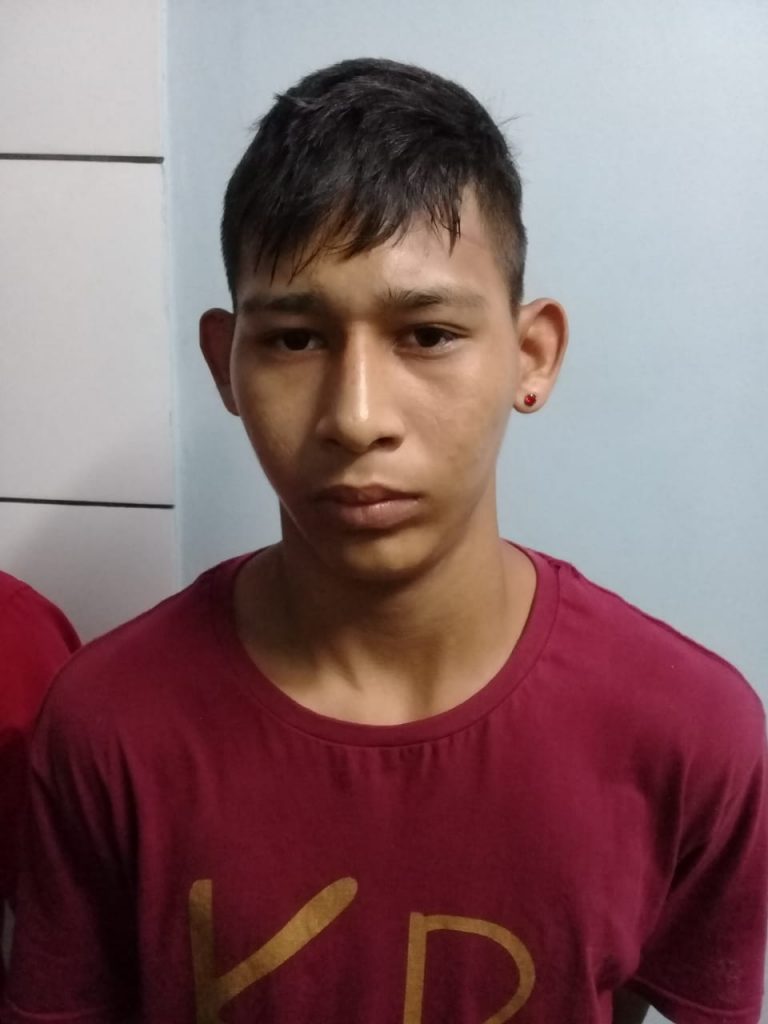 A dupla foi presa em flagrante 