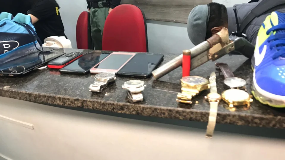 Ladra do 448 é detida novamente com arma de fogo na Cidade Nova